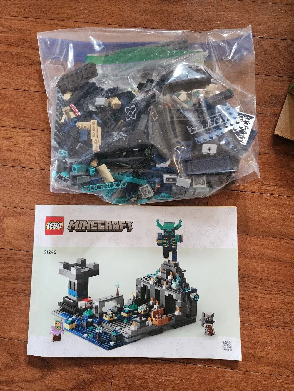 Lego retired minecraft